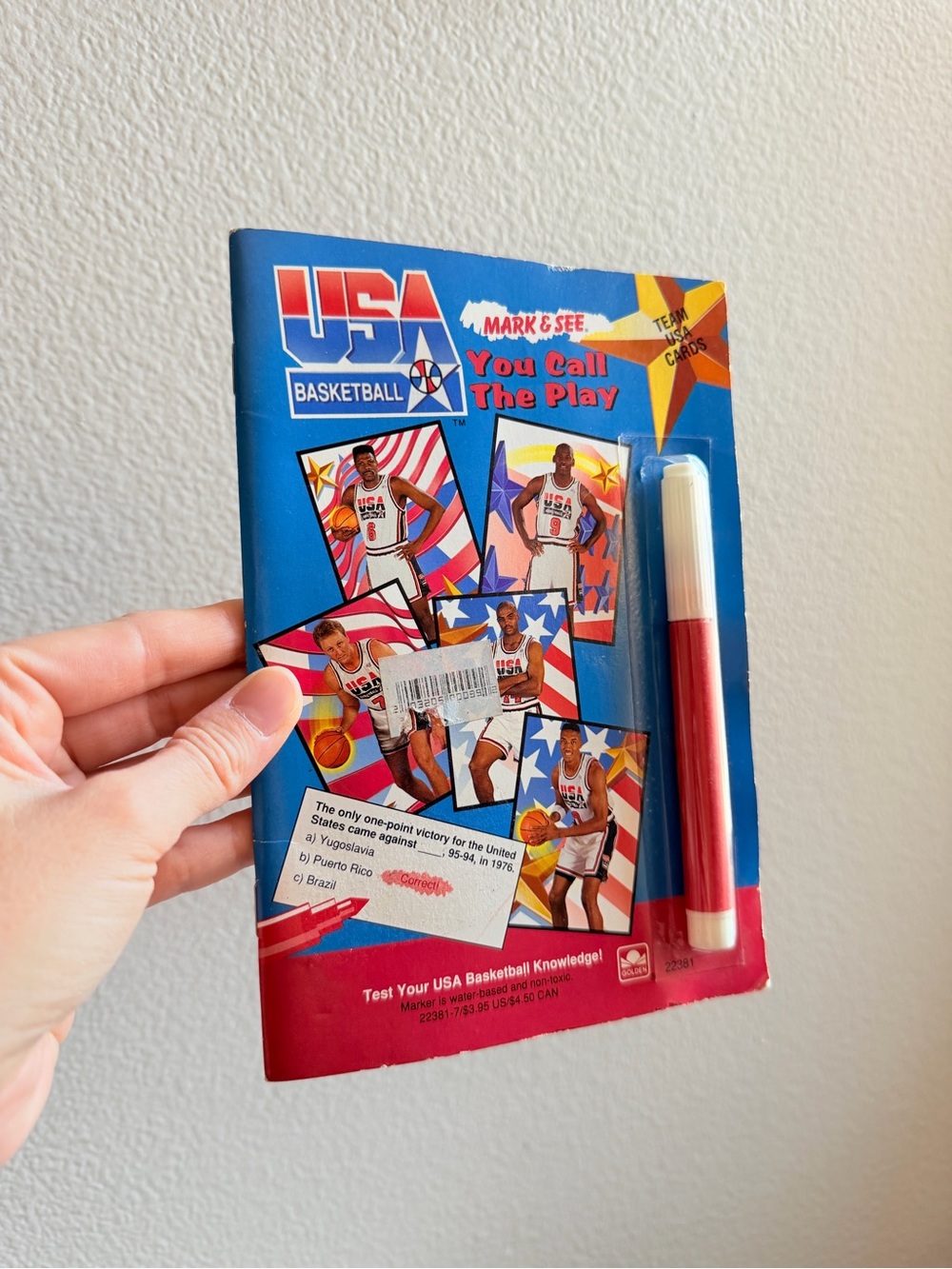 1992 USA basketball Mark & See book with cards
